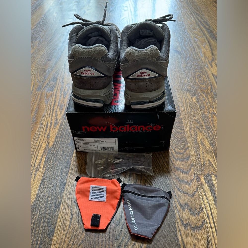 Men’s New Balance Classics in original packaging and with original accessories - Picture 3 of 10